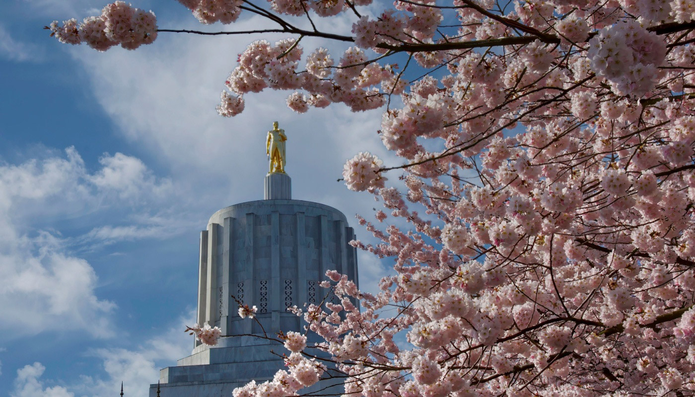 The Oregon State Capitol where the Oregon State Senate meets.