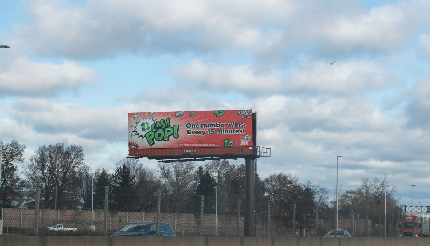 A New Jersey Lottery sign promoting CASH POP.