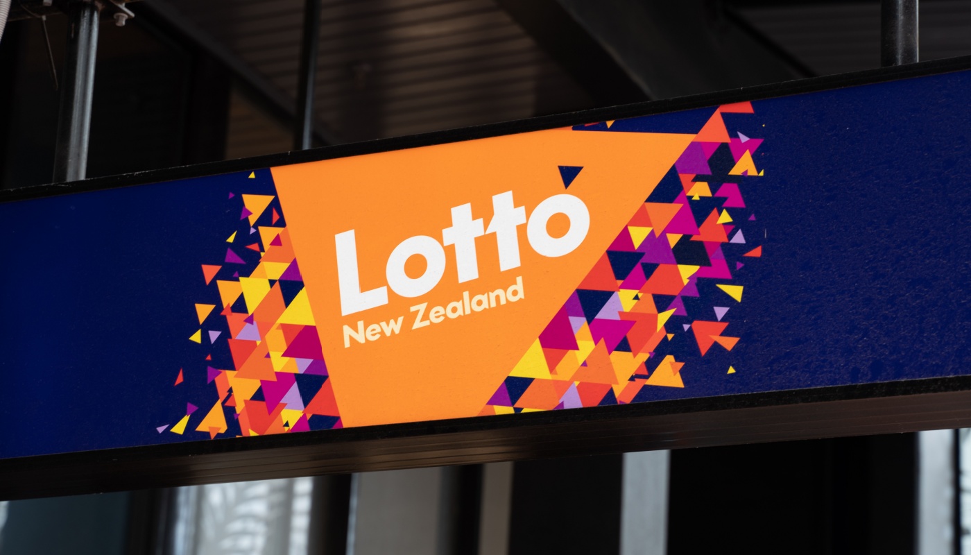 A Lotto New Zealand sign.