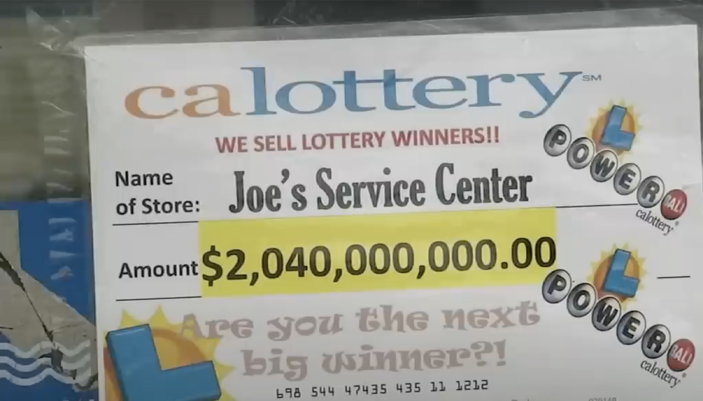 A sign at Joe's Service Center in Altadena, California, states they sold the $2.04 billion winning Powerball ticket.